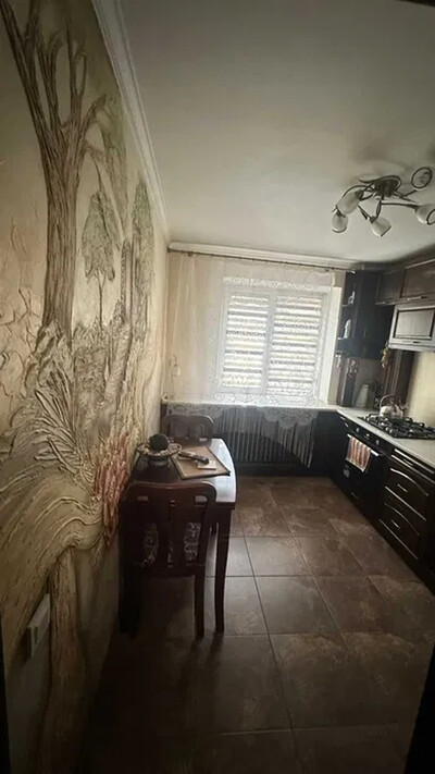 2-кімнатна кв-ра, вул.Прирічна, 17 д