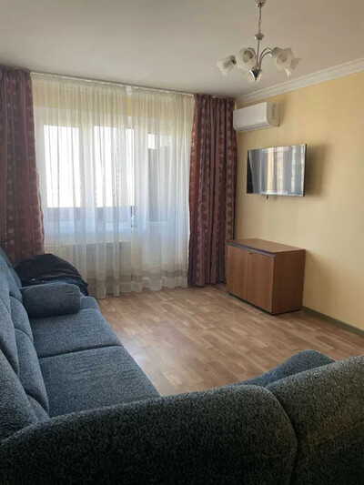 2-кімнатна кв-ра, вул.Героїв Дніпра, 73