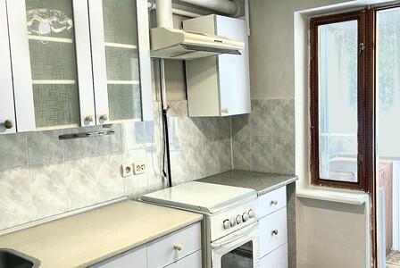Голосіївський просп. (40-річчя Жовтня), 120к3