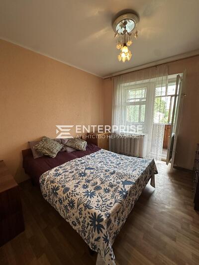 Продам 3-кімнатну квартиру, Січових Стрільців вул., д. 32/38, Шевченківський район, Київ