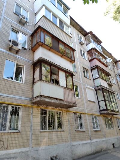 Здам трикімнатну квартиру в хорошому стані на Вацлава Гавела, 17.