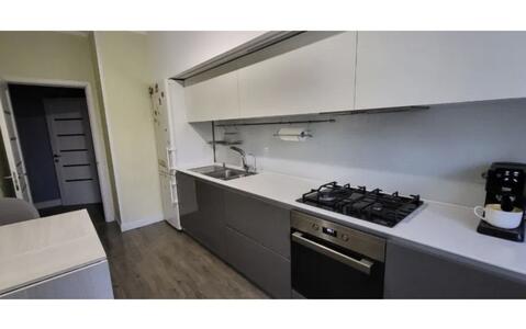 2-кімнатна, Метрологічна вул., 111, Голосіївський