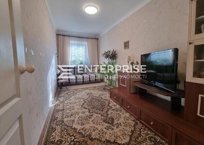 Продам 3-кімнатну квартиру, Михайла Бойчука вул., д. 23, Печерський район, Київ
