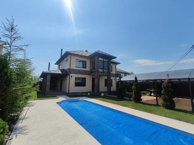 Будинок 230 м2, ділянка 8 соток, Андріївська, 3, Гатне, Києво-Святошинський