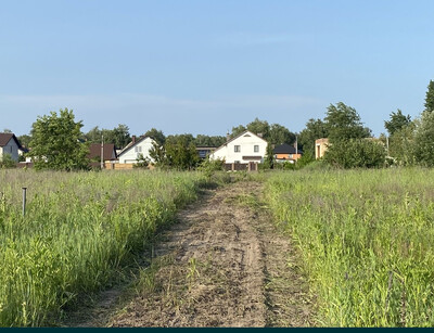 Продам земельну ділянку під будівництво 13,37 сотих.