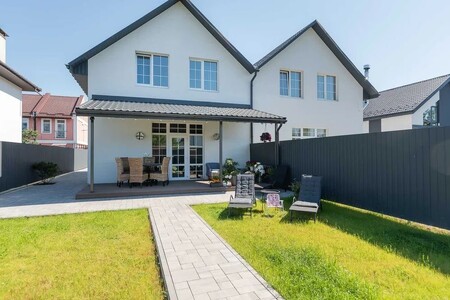 Новий дуплекс 144м.кв з ремонтом та меблями від власника с. Крюківщина