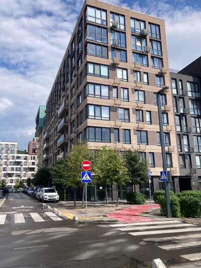 Оренда комерційного приміщення 81,5 м2 ЖК Файна Таун, вул. Салютна,2