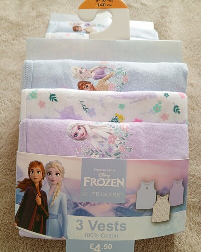 Продаю для дівчат.