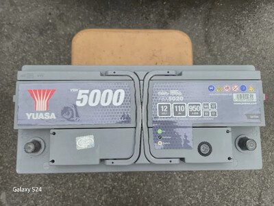 аккумулятор Yuasa YBX5000 Performance SMF Battery YBX5020 110Ah 950A R+