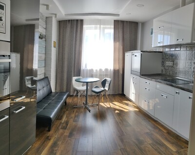 Здається 1 кімнатна квартира Деміївська 13 (метро Деміївська). Без коміссії