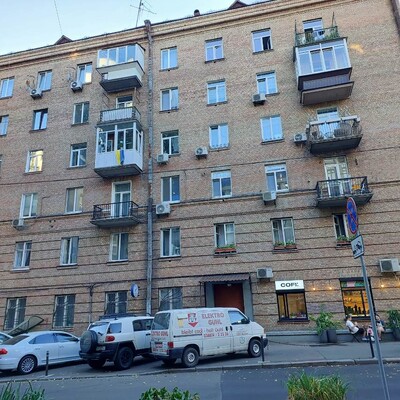 Київ, Гоголівська вул., 49, офіс, 1/6 поверх, площа: 40 кв.м., ремонт.