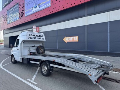 Послуги евакуатора по Києву, Київській області та Україні.