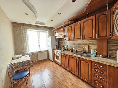 Продам трикімнатну квартиру  Біла Церква Київська обл Проспект Незалежності 48