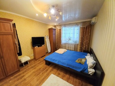 Продаж 1-кімнатної квартири, вул. Драгоманова, 6/1. Позняки. Без комісії