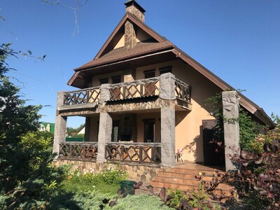 Продаж Унікального Будинку Лютіж