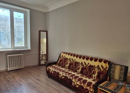 Сдам в довготривалу оренду кімнату з душею Подолу біля метро Контрактова площа, провулок Хорива, 4.