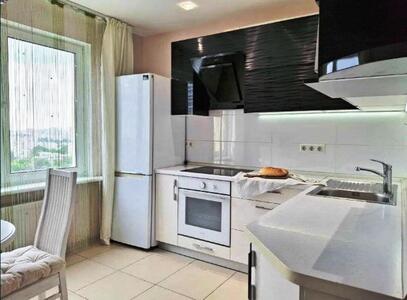 Продам 3-кімнатну квартиру, вулиця Хорольська, д.1, Дніпровський район, Київ