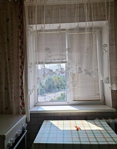 2 кімнатна, вул. Героїв Дніпра 19, Оболонський р-н