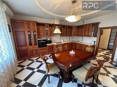 Продаж 3-кімнатної квартири Шевченківський район з видом на парк