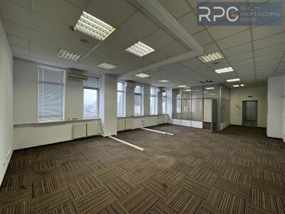 Сдам офис в офисном центре Київ, Героїв Космосу вул.