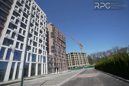 Продаж 1-кім квартири 43.65 м² вул. Берковецька 4 Д ЖК Lucky Land