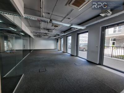 Сдам офис в офисном центре Київ, Лейпцизька вул.