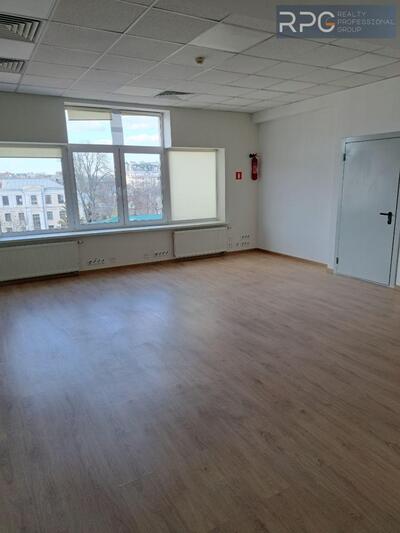 Сдам офис в офисном центре Київ, Іллінська вул.