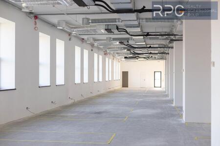 Сдам офис в офисном центре Київ, Академіка Книшова вул.