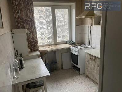 Простора 3-кімнатна квартира вул. Авіаконструктора Антонова, 11