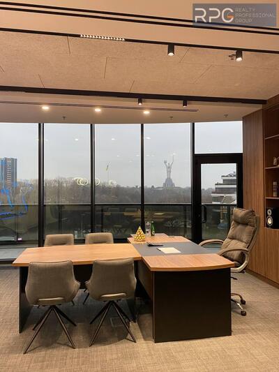 Сдам офис в офисном центре Київ, Болсунівська вул.