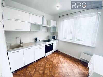 Продам квартиру Київ, Тростянецька вул.