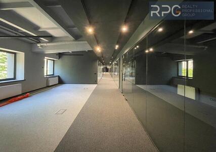 Сдам офис в офисном центре Київ, Кирилівська вул.