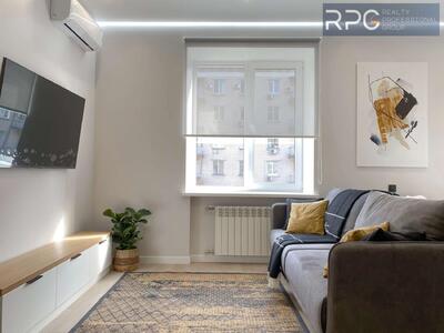 ТОП ДНЯ!, Печерський район, Кловський узвiз 14/24