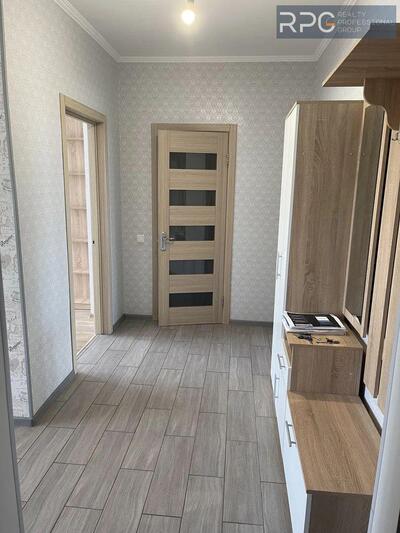 Продам 2к квартиру в Нових Петрівцях « Смарагдове місто»