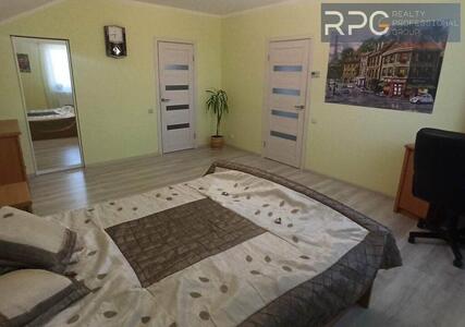 Продається будинок с.Зазимя