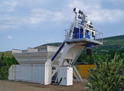 Мобільний бетонний завод, контейнерний тип, Polygonmach Compakt 100 м3 / год. Туреччина