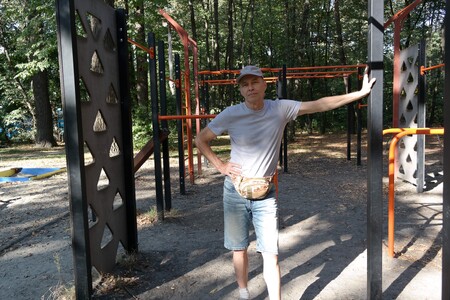 Персональний тренер зі східної гімнастики