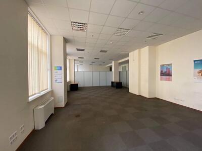 Продаж / Офіс / Харківське шосе, Харківський масив, Київ