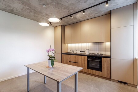 3-кімнатна квартира у центрі Хотова (2 км від Феофанії)