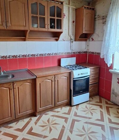 Продаётся квартира 4х можно под коммерцию ПГТ Дымер