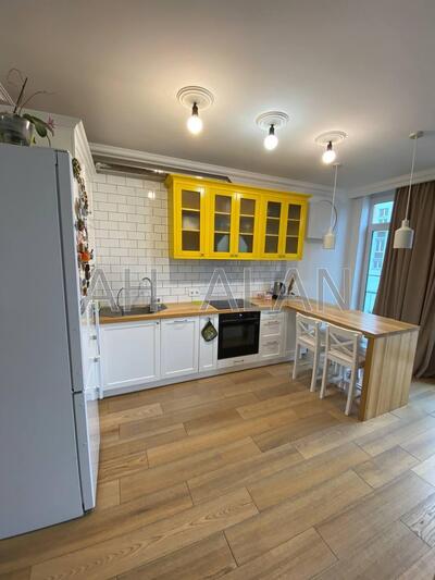 Продам квартиру ЖК Комфорт Таун Київ, Регенераторна вул.