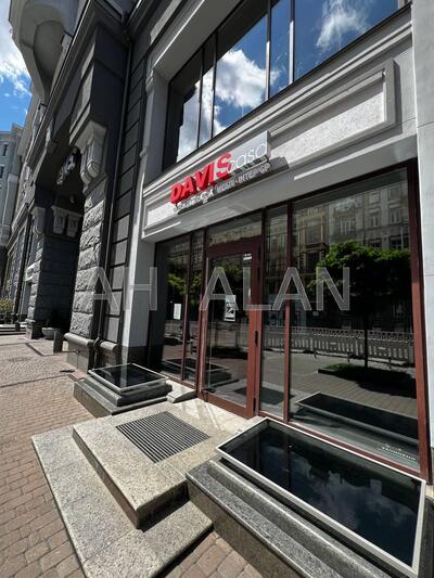 Сдам торговое помещение Київ, Володимирська вул.