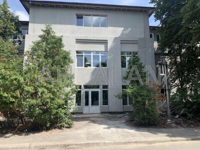 Сдам помещение свободного назначения Київ, Полкова вул.