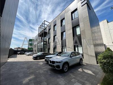 Продам бизнес центр Київ, Ростиславська вул.