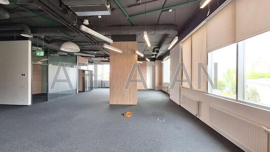 Сдам бизнес центр Київ, Князів Острозьких вул.