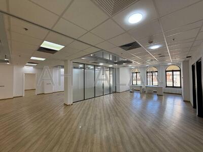 Сдам офисное помещение Київ, Велика Васильківська вул.