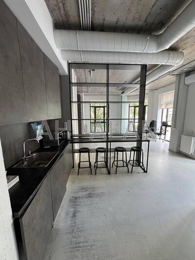 Сдам офисное помещение Київ, Воздвиженська вул.