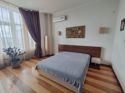 Стильна 3-х.кім, метро Золоті Ворота, світло не вимикають!