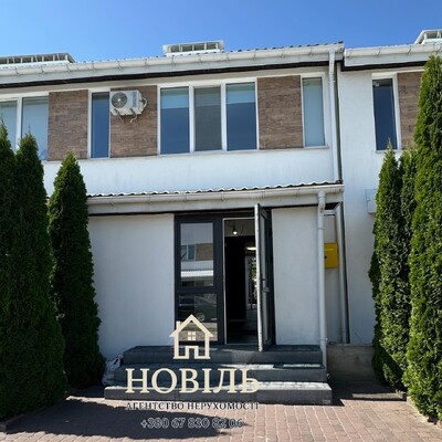 Продаж сучасного газифікованого таунхаусу з ремонтом.