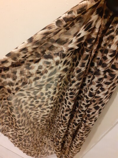 Продаю шарф-палантин ( натуральный шелк)